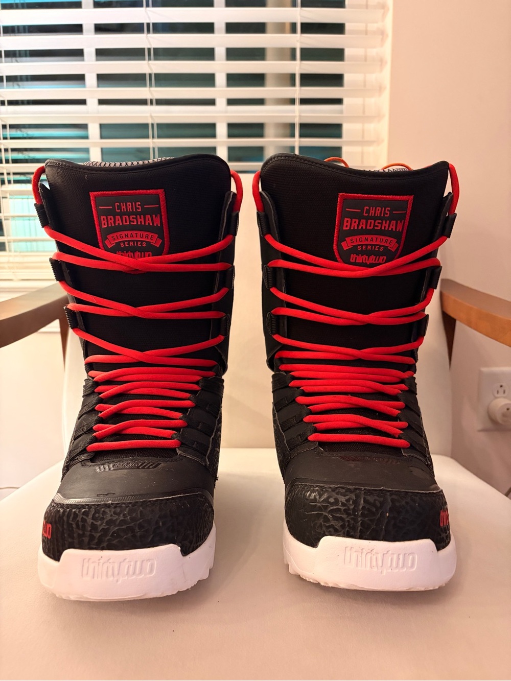 Men's Size 11 ThirtyTwo Lashed Chris Bradshaw Snowboard Boots : like new